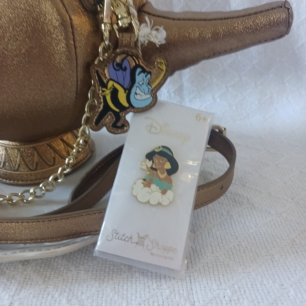 Stitch Shoppe by Loungefly × Disney Aladdin Genie Lamp Crossbody Bag - Picture 2 of 16
